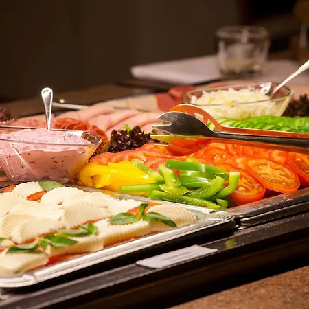 Sure By Western Ambassador 3*