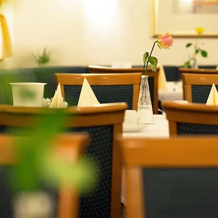 Hotel Western Ambassador 3*