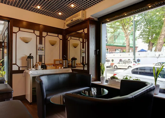 Hotel Sure By Western Ambassador