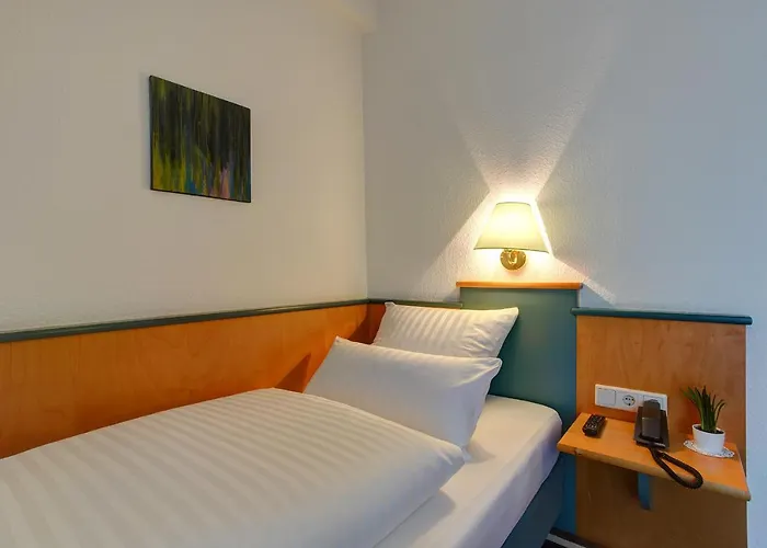 Sure By Western Ambassador Hotell 3*