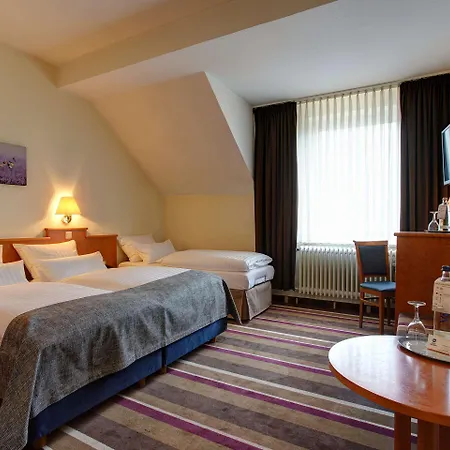 Hotel Sure By Western Ambassador