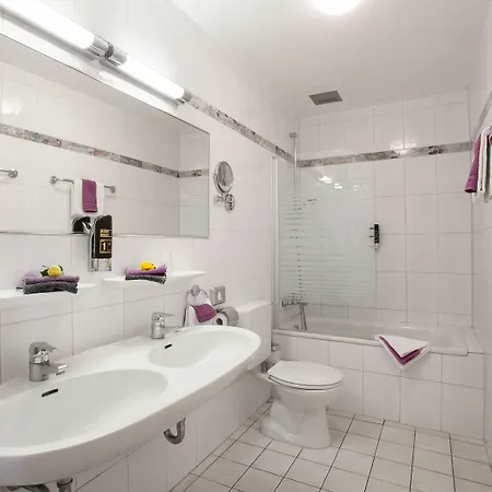 ホテル Sure By Western Ambassador