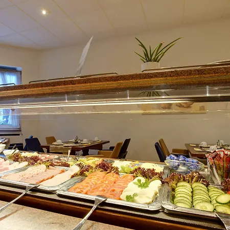 Hotel Ambassador Duesseldorf Otel 3*