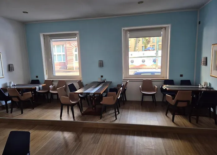 فندق Sure By Western Ambassador 3*