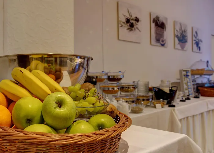 فندق Sure By Western Ambassador 3*